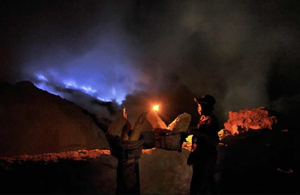 Ijen Blue Flames, Tour by Bali Tour